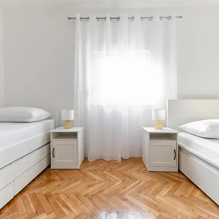 Lejlighed Lerocco Sukošan