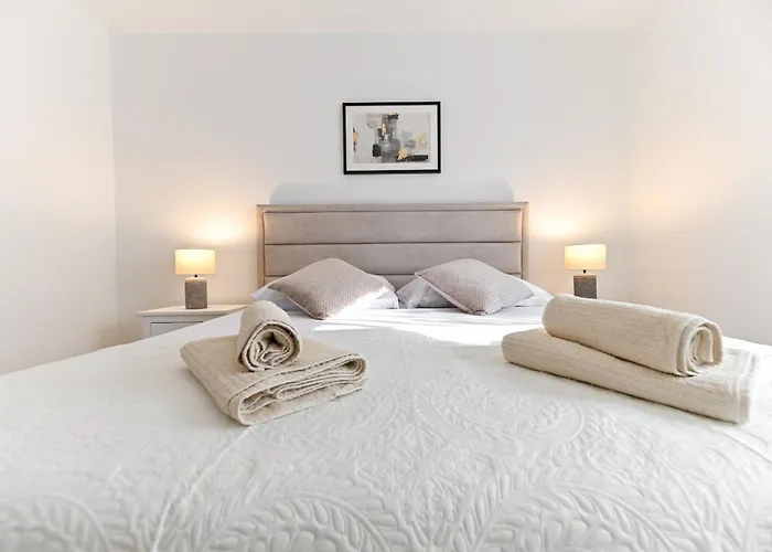 Lerocco Apartament *