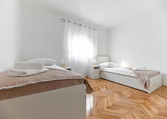 Lerocco Сукошан