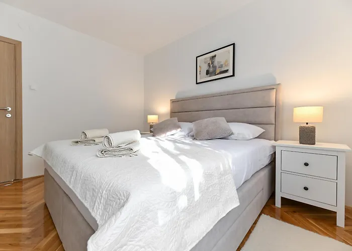 Lerocco Сукошан